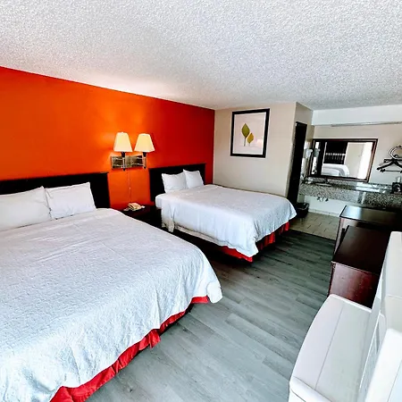 Relax Inn Henryetta Exterior photo