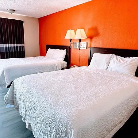 Relax Inn Henryetta Exterior photo