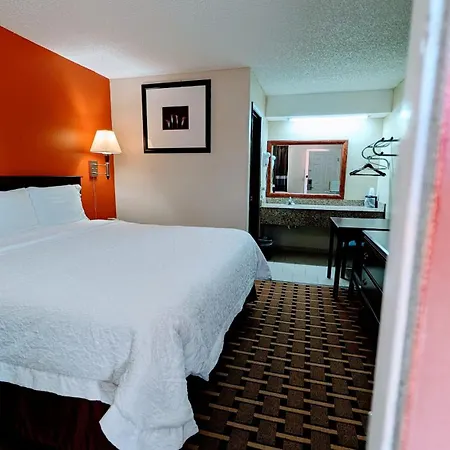 Relax Inn Henryetta Exterior photo