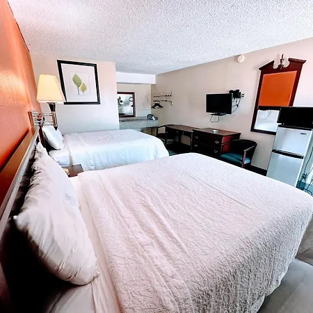 Relax Inn Henryetta Exterior photo